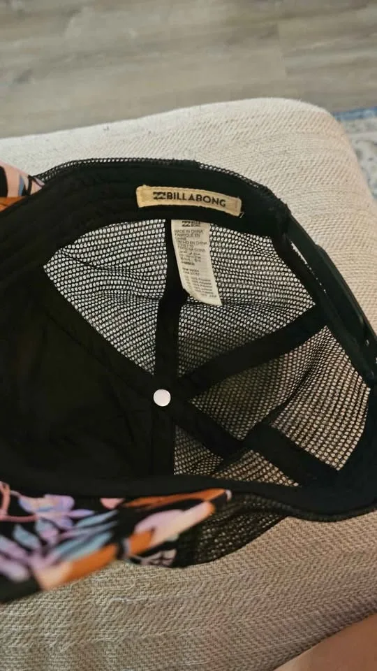 Billabong baseball hat image indicator(5)