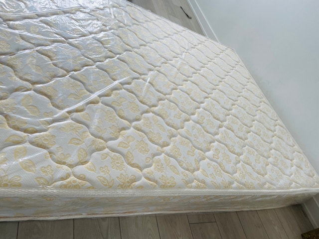 Queen Firm Mattress - photo 3