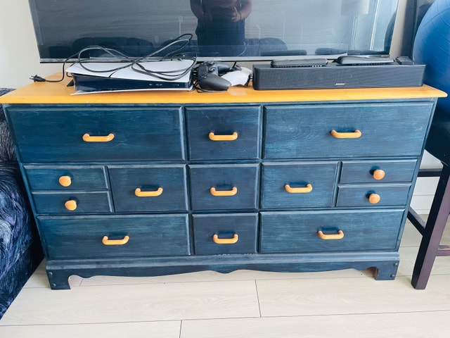 Dresser and Coffee Table Set - photo 2