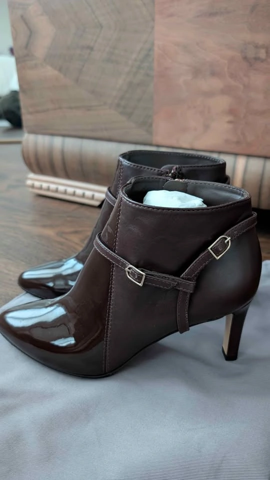 MaxMara Brown Leather High Heel Ankle Boots- size 7.5/38 - photo 3
