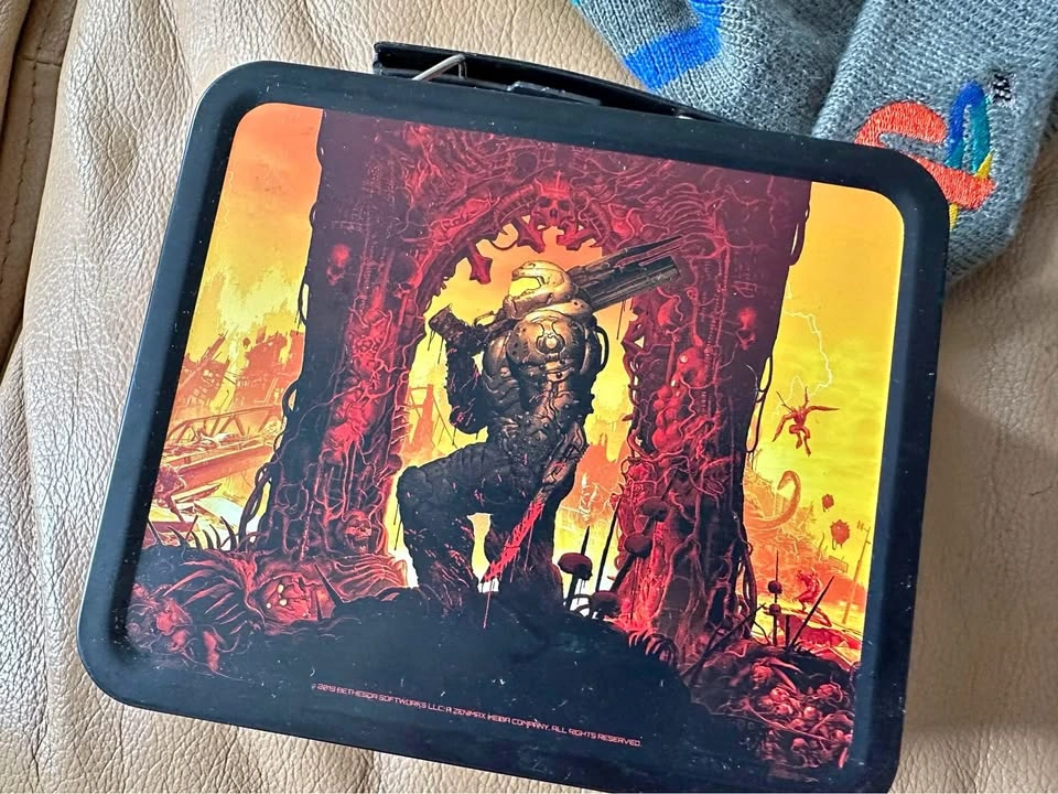 Doom Eternal Pre-order lunchbox