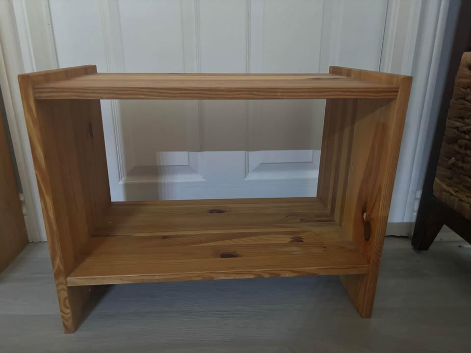 IKEA side table - photo 2