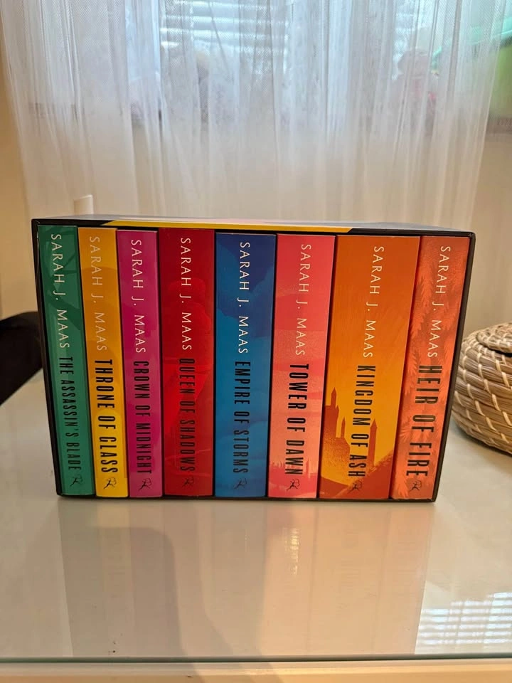Throne of Glass series book set