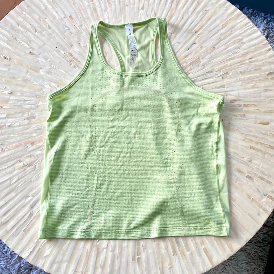 Lululemon Swiftly Tech Racerback Tank Top - Size 8