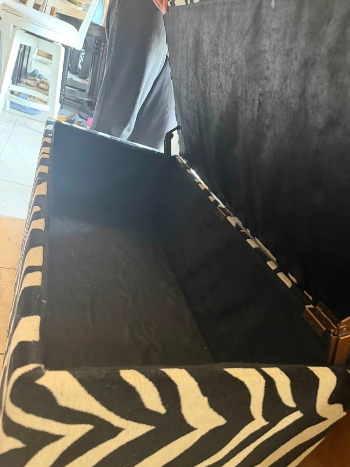 Black and white storage bench - photo 4