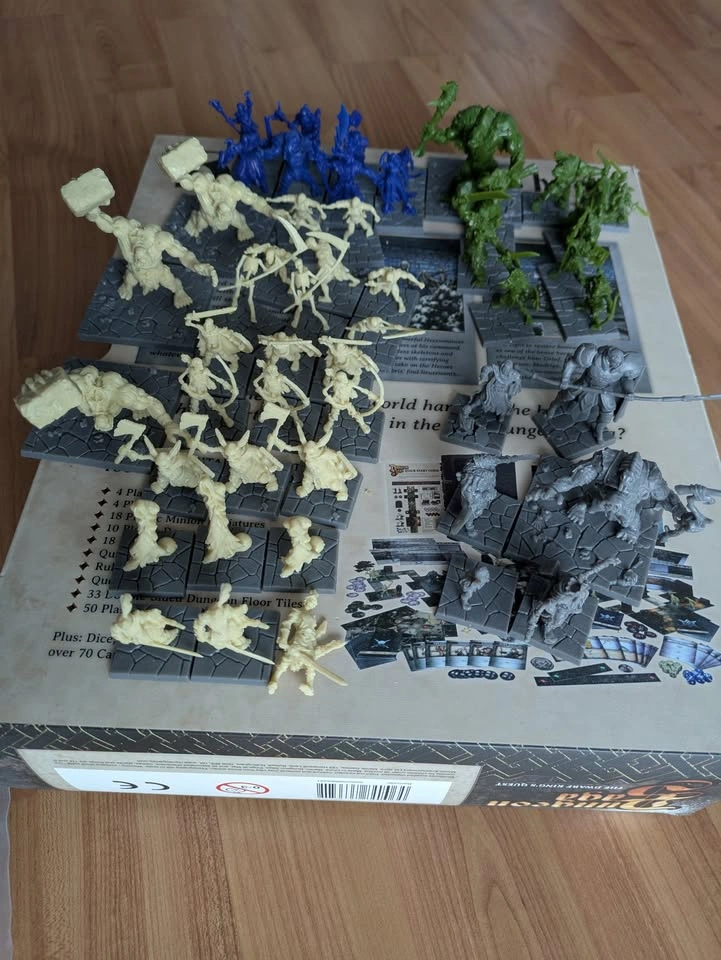 Dungeon Saga (The Dwarf King's Quest) KS edition Board Game - photo 2