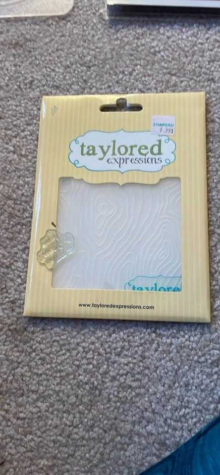 Sizzix, Spellbinders, and Taylored Expressions Die Cut Set - photo 2