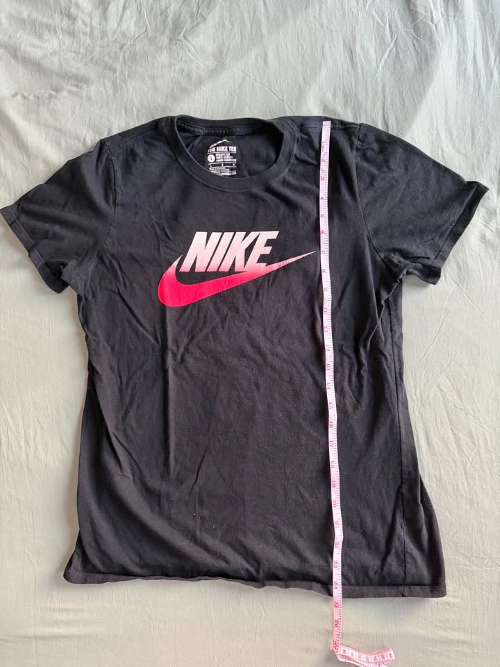 Nike Black Graphic T-Shirt Pink Ombre Swoosh Logo Womens Large - photo 3