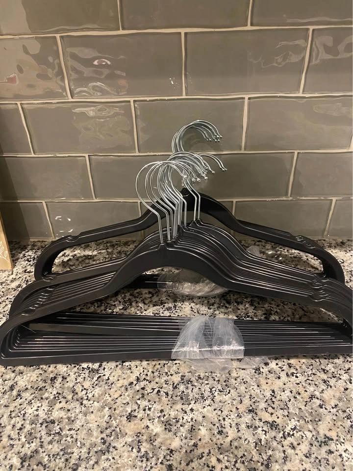 50 Black Plastic Adult Size Hangers - photo 2