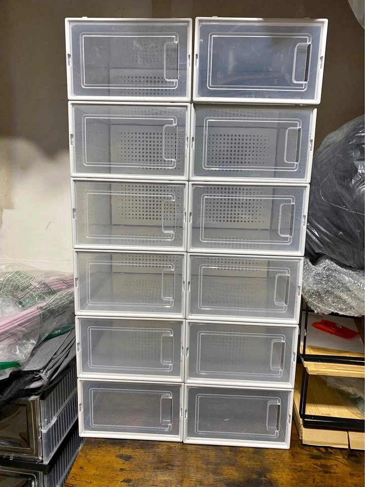 Stackable Clear Shoe Boxes (12 Pack) UNASSEMBLED