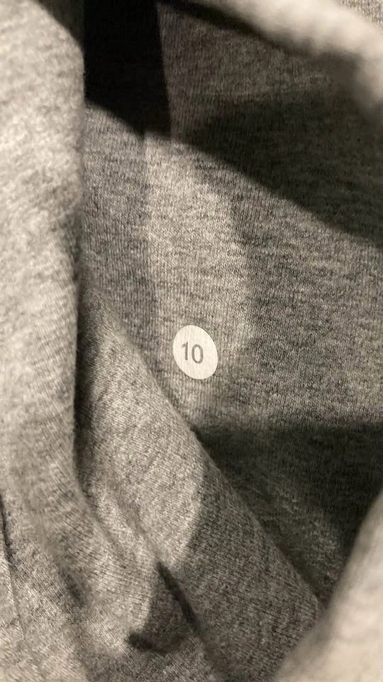 Lululemon Athletica Jacket Sweater - Size 10 - photo 3