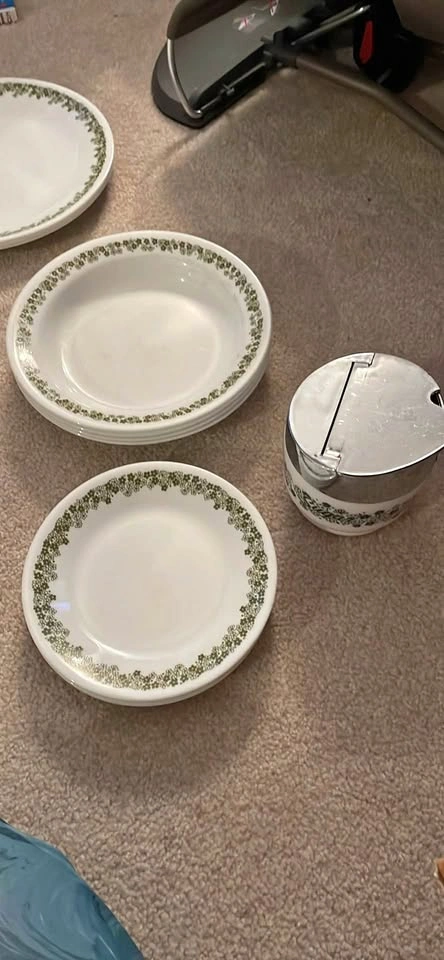 Vintage Corelle Spring Blossom Green Crazy Daisy Dinnerware Set