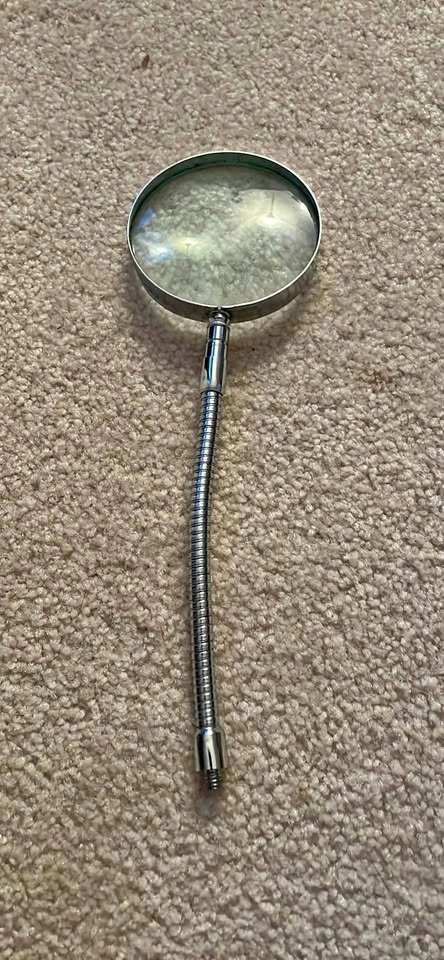 Flexible Gooseneck Magnifying Glass