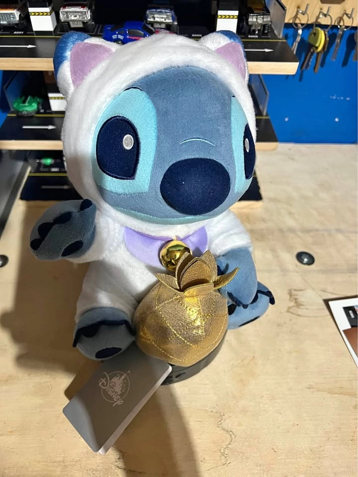 Disney Store Japan 2025 Stitch Lucky Cat Plush Toy
