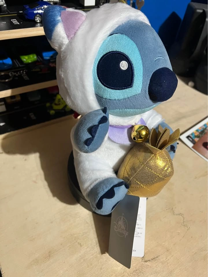 Disney Store Japan 2025 Stitch Lucky Cat Plush Toy - photo 3