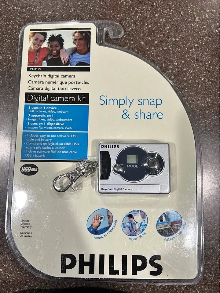 Philips keychain digital camera
