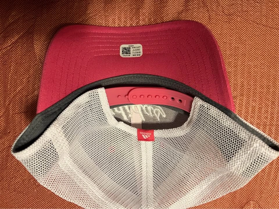 NWT adidas Women's Mesh Trucker Hat - Pulse Magenta - photo 4