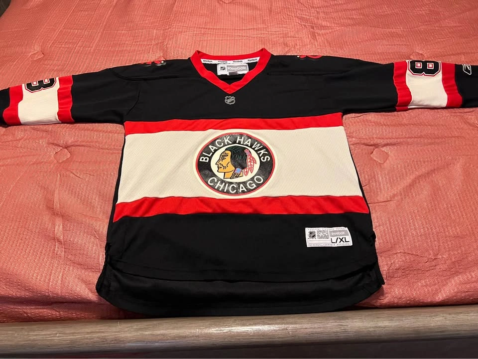 Chicago Blackhawks NHL Youth L/XL 2009 Winter Classic Jersey - photo 2