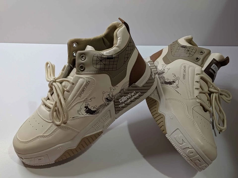 Men's High-Top Sneakers - Brand New in Box!  🎉 - photo 5