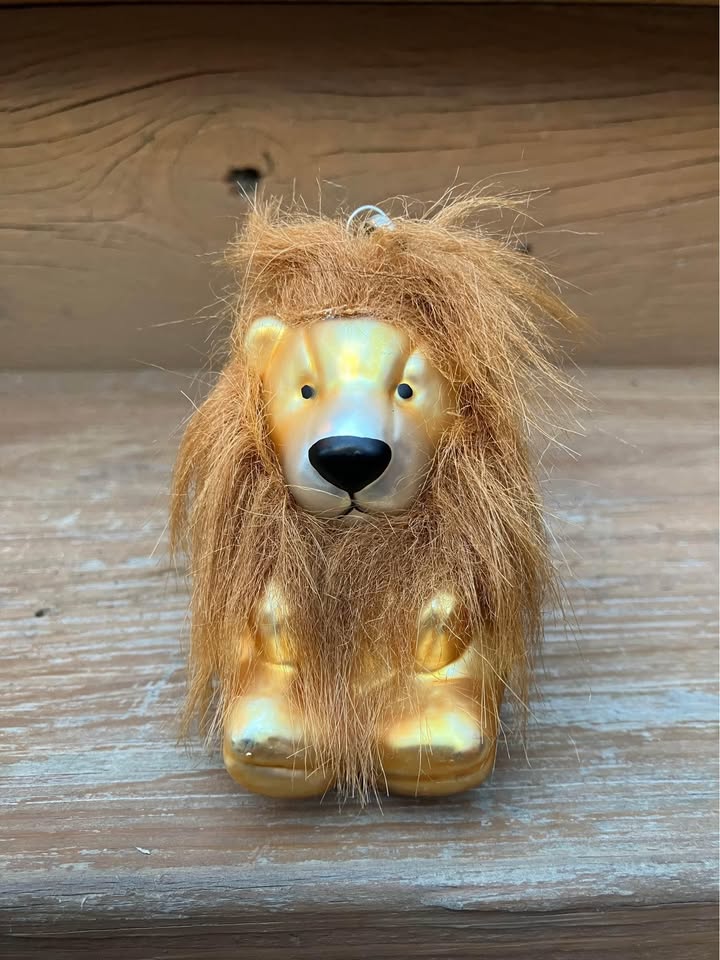 Vintage Lion Christmas Ornament - 4” x 2” - photo 4