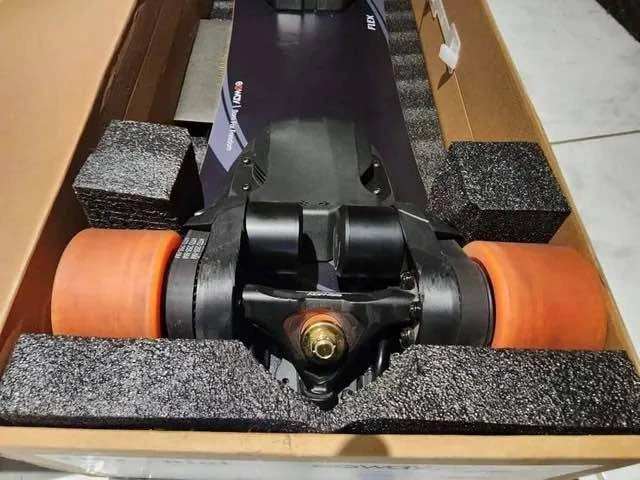LOW KM | Electric Skateboard - Exway Flex - photo 4