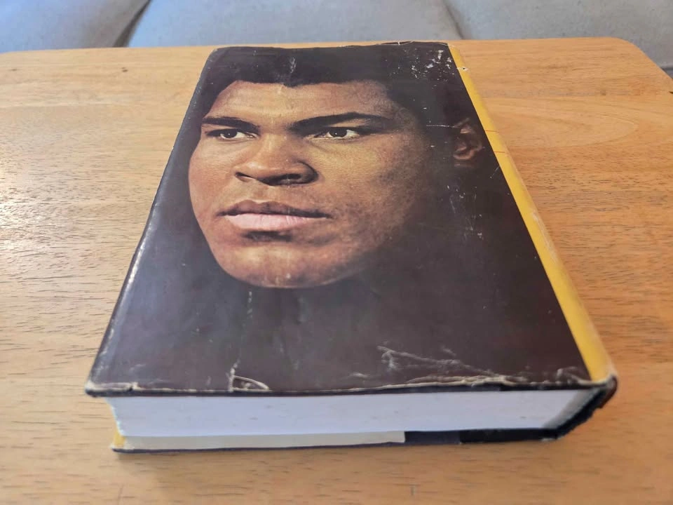 The Greatest: My Own Story - 1975 Muhammad Ali Hardcover - photo 2