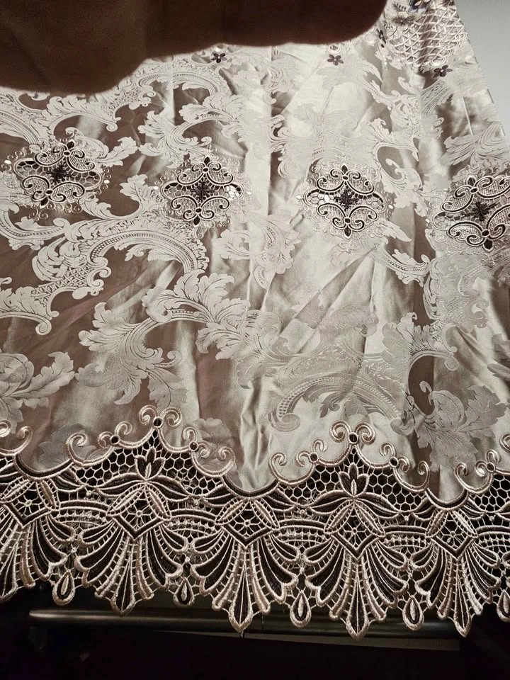 2 Beautiful Long Curtains With Inside Liner and Hooks - photo 4