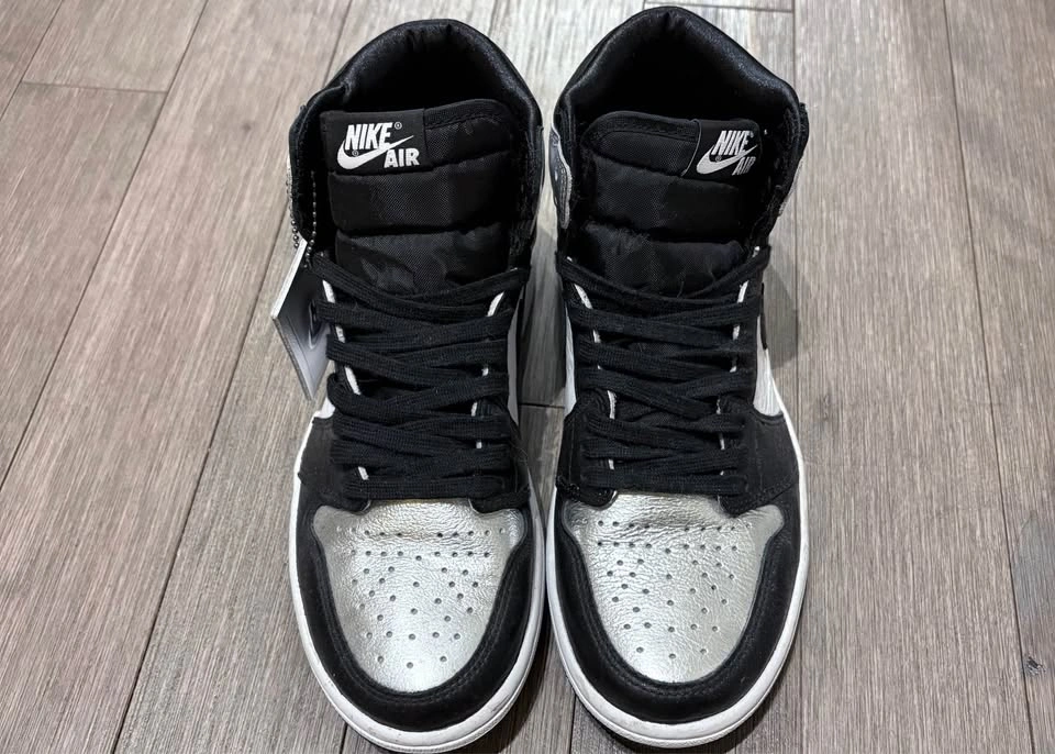 Women’s Air Jordan 1 High - photo 2
