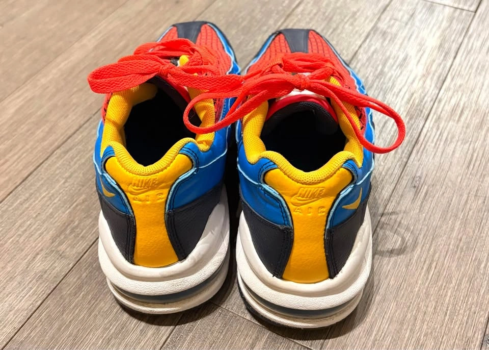 Women’s Nike Shoe - photo 4