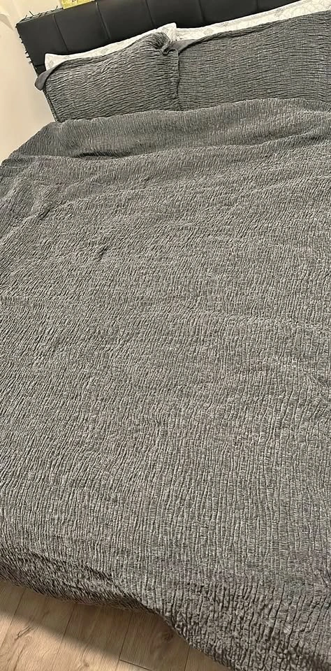 Grey Textured Bedding Set with Pillow Covers