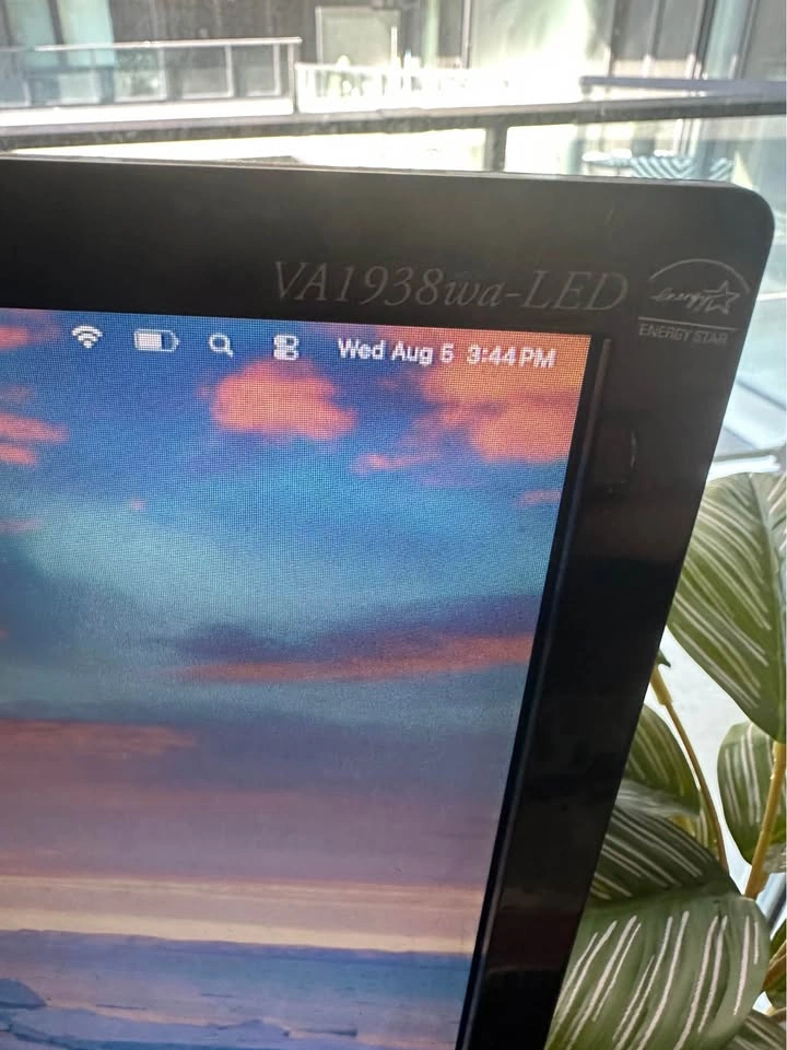 ViewSonic Monitor Screen - photo 2