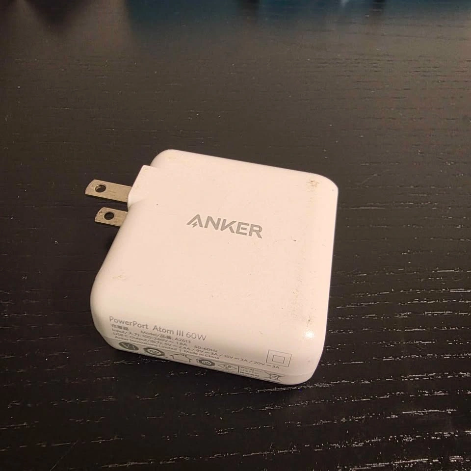 Used Anker 60W Power Delivery USB C Fast Charger - photo 3