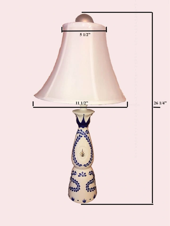 Brand New Elegant Blue & White Ceramic Table Lamp - photo 4
