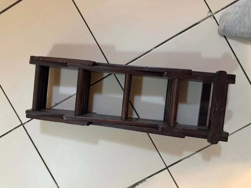 Wooden Folding Wine Rack – Holds 10 Bottles - photo 3