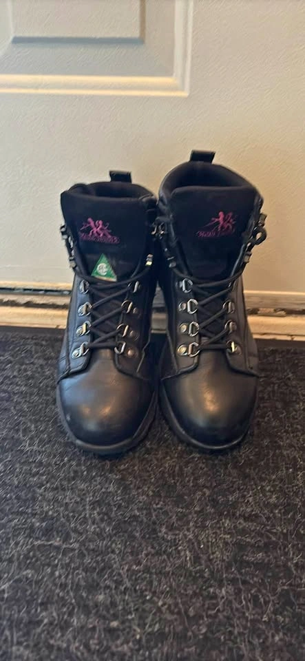 Moxie Trades Vegas Women's Work Boots Size 7.5