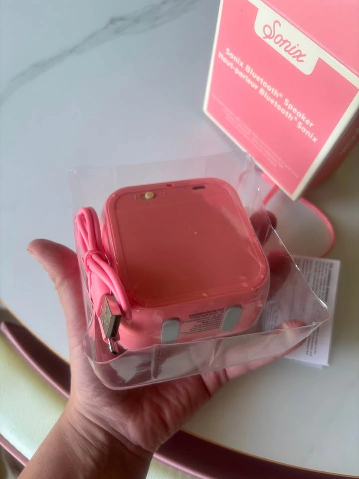 Pink Sonix Bluetooth Speaker - photo 4