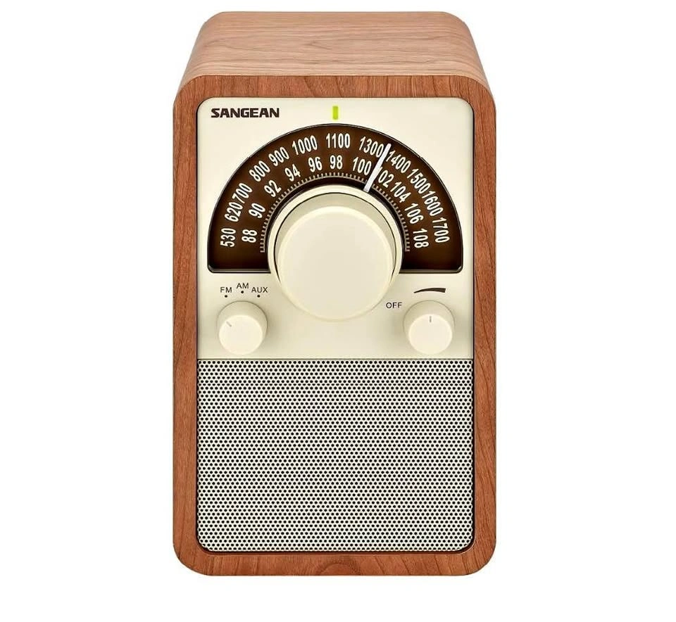 AM/FM Table Top Wooden Radio