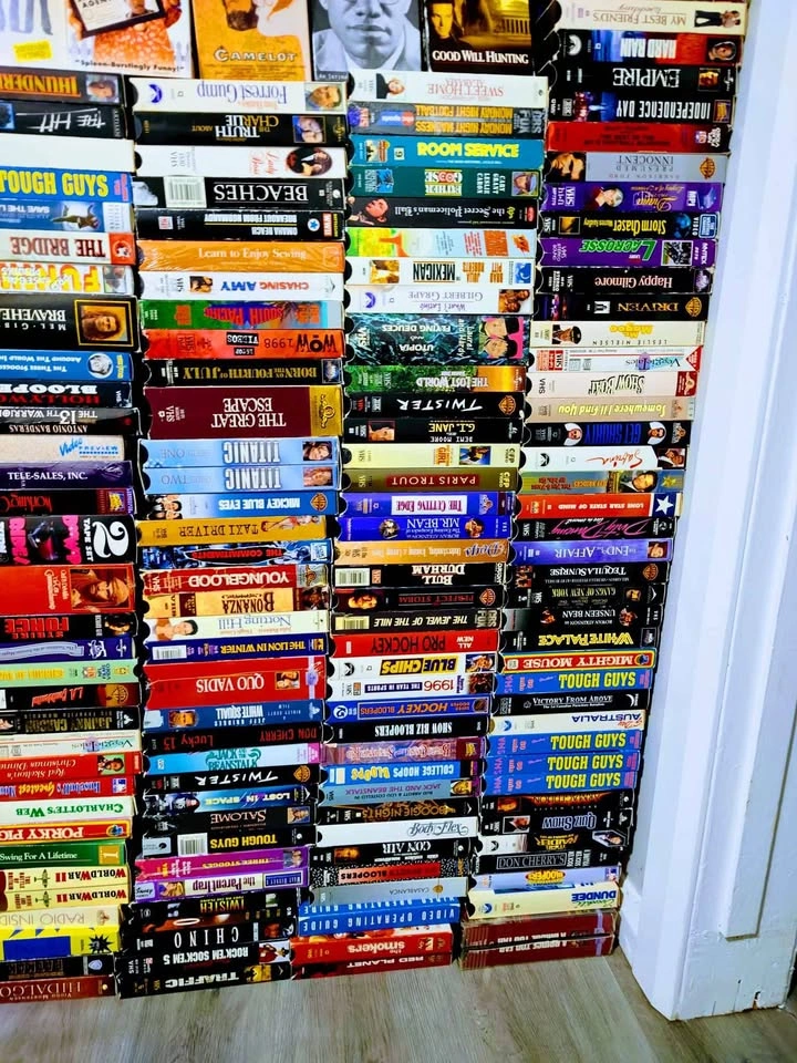 Vintage VHS Tapes 500+ - photo 3