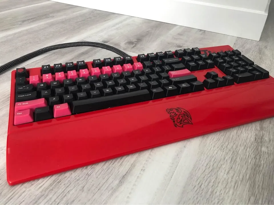 Tt eSPORTS MEKA G1 PRIME Keyboard image indicator(2)