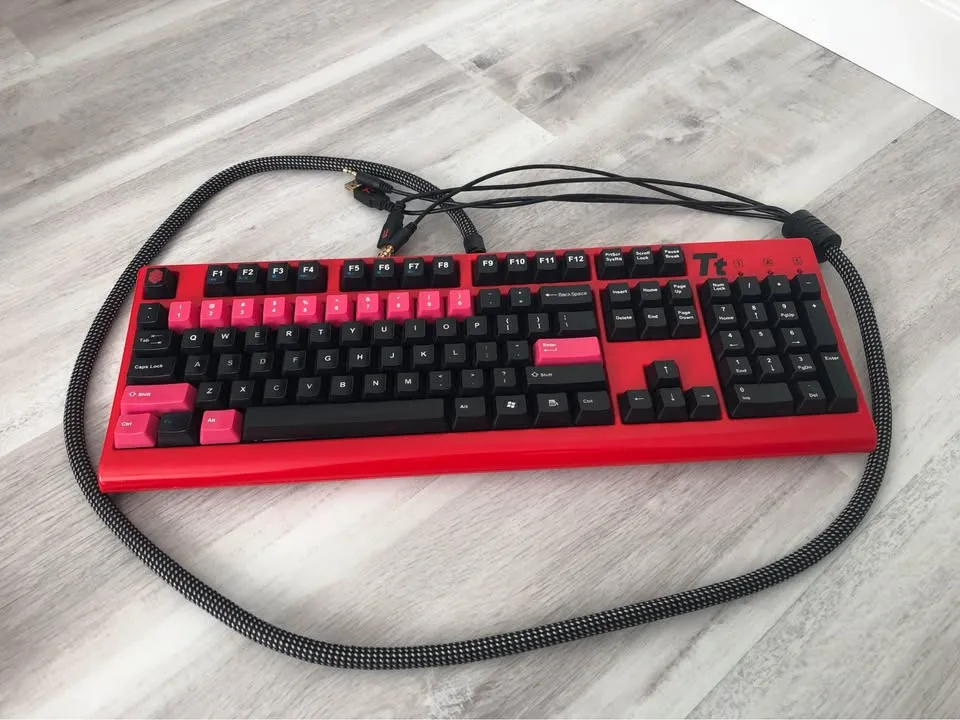 Tt eSPORTS MEKA G1 PRIME Keyboard image indicator(10)