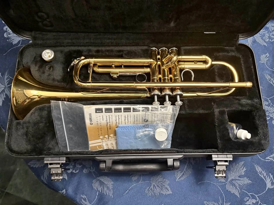 Yamaha YTR-200AD "Advantage" Standard B♭ Trumpet with case