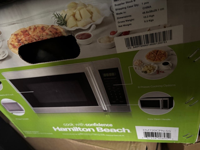 Hamilton Beach Microwave - photo 3