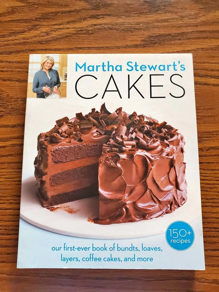 Martha Stewart's Cakes Cookbook