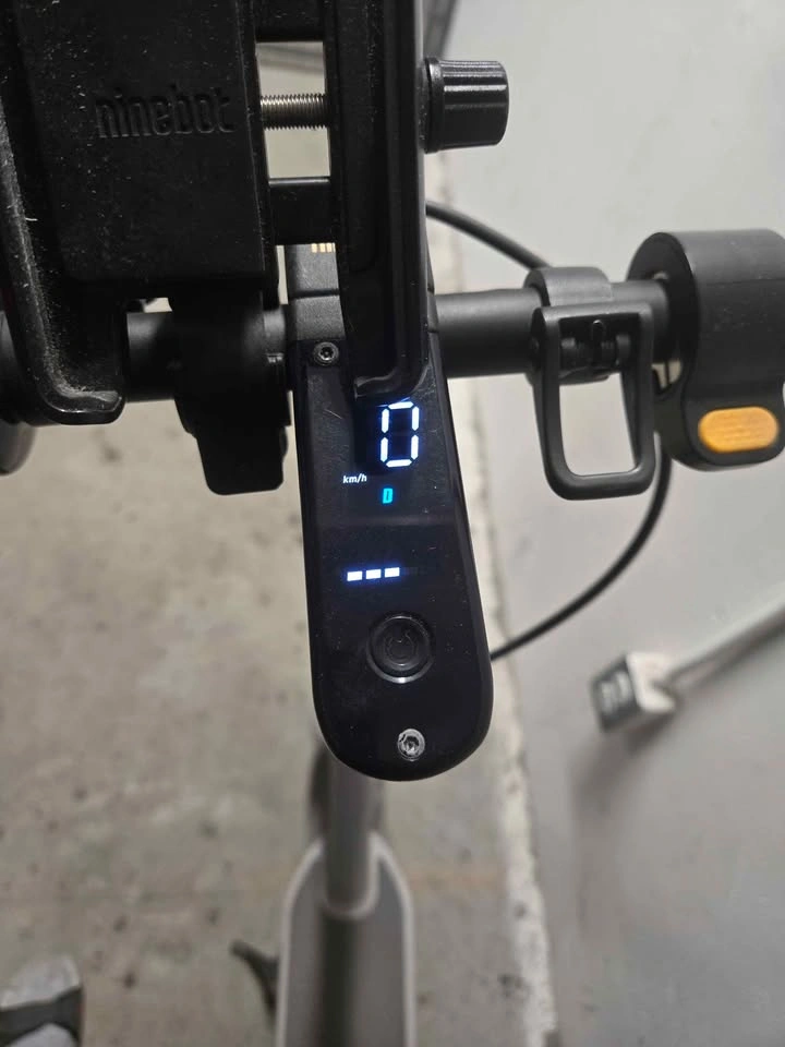 Segway Ninebot MAX G30LP + Accessories - photo 5