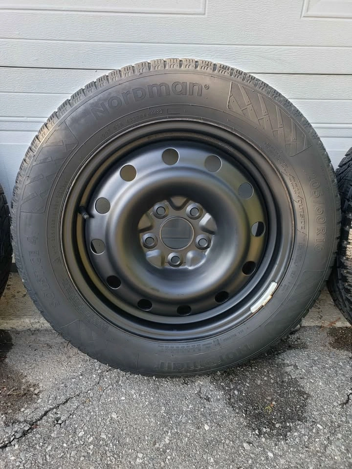 Like New - Tires 205/60R16 with Steel Rims - photo 3