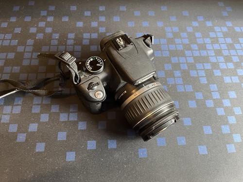 Canon Rebel XT Digital Camera Kit 8MP with 18-55 Lens
