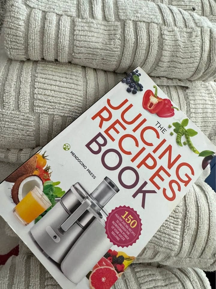FREE The Juicing Recipes Book by Mendocino Press