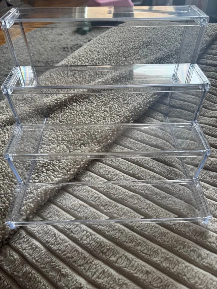 Clear Acrylic 4-Tier Display Stand - photo 2