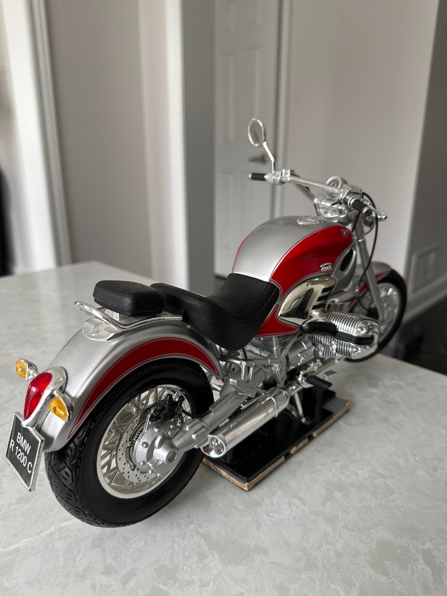 VTG New-Ray RoadRider Collection BMW R1200C 1:6 scale diecast - photo 5