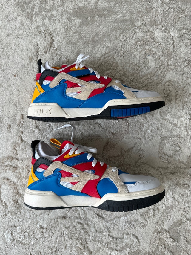Fila Men’s Hallasan Saga V2 sneakers. Size US 10 - photo 4